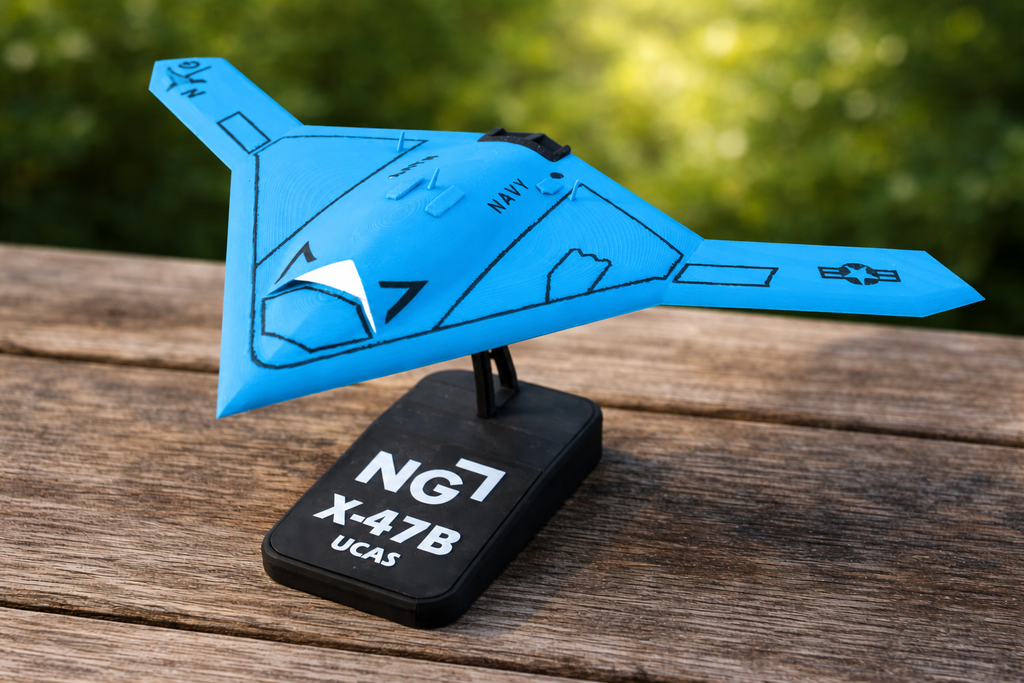 NG-X-47B UCAS 3D Printed Display Model – Stealth Drone Desk Decor Aircraft Stand