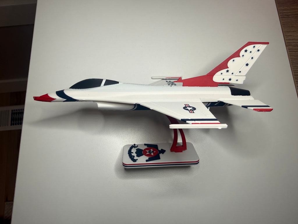 USAF Thunderbirds F-16 3D Printed Aircraft Model Kit – Air Demonstration Team Edition