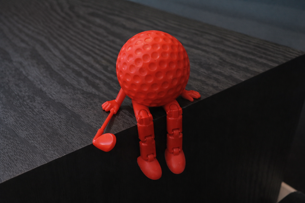 Funny Golf Ball Buddy with Club | 3D Printed Golf Desk Decor | Articulated Golf Figure