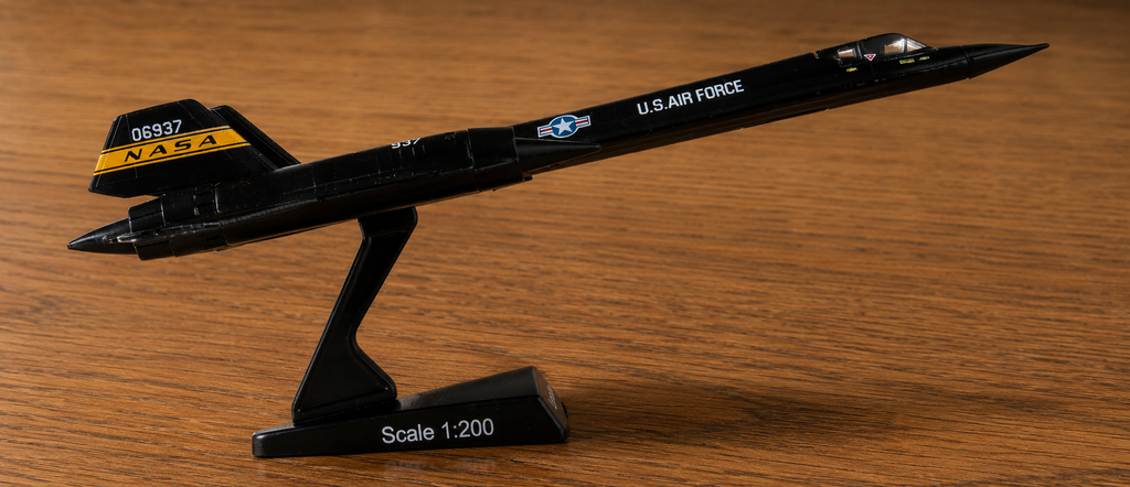 NASA YF-12 Die-Cast Aircraft Model – 1/200 Scale Blackbird Prototype
